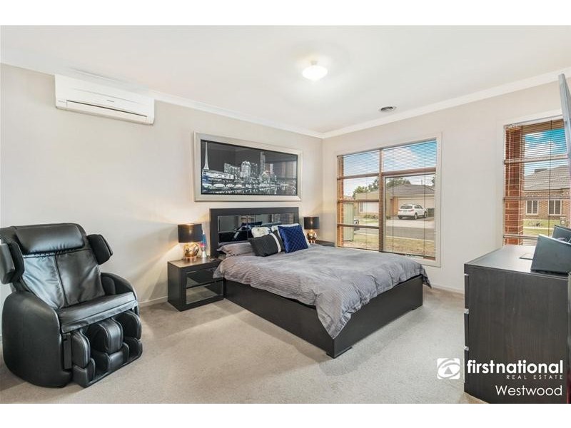 4 Wingrove Crescent, Wyndham Vale VIC 3024