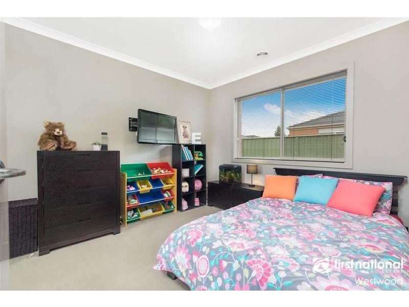4 Wingrove Crescent, Wyndham Vale VIC 3024