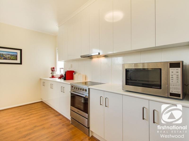 2/6 High Street, Werribee VIC 3030