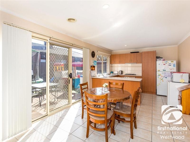 3 Maclarens Close, Wyndham Vale VIC 3024