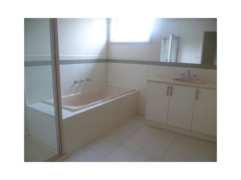 1A Edgar Street, Werribee VIC 3030