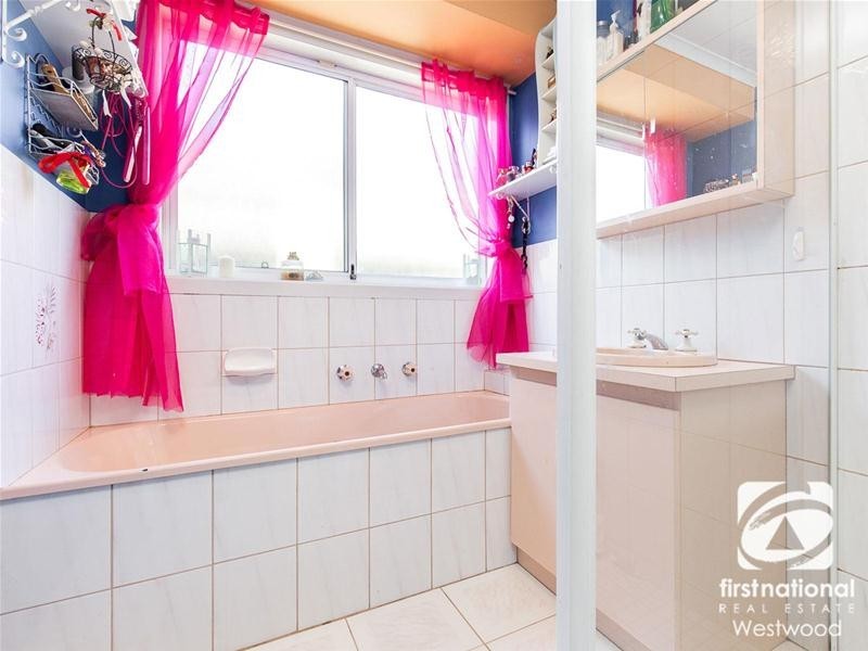 43 Delmont Street, Werribee VIC 3030