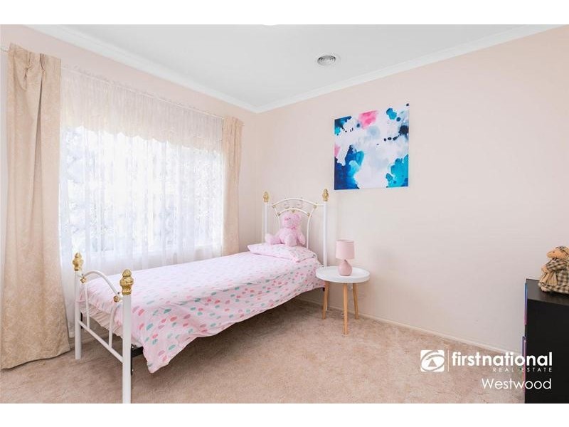 4 Tracey Street, Werribee VIC 3030