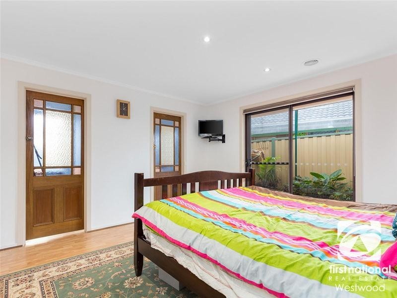 2 Hawk Court, Werribee VIC 3030