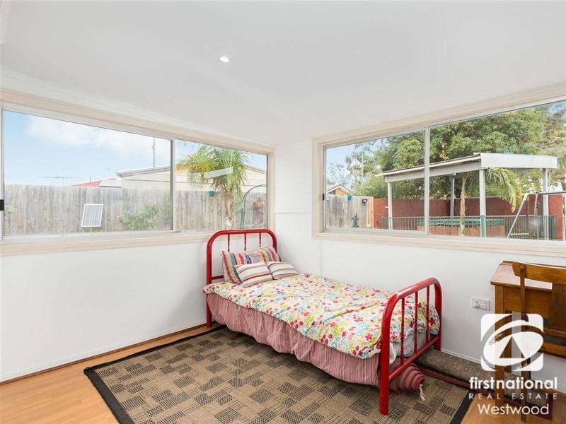 2 Hawk Court, Werribee VIC 3030