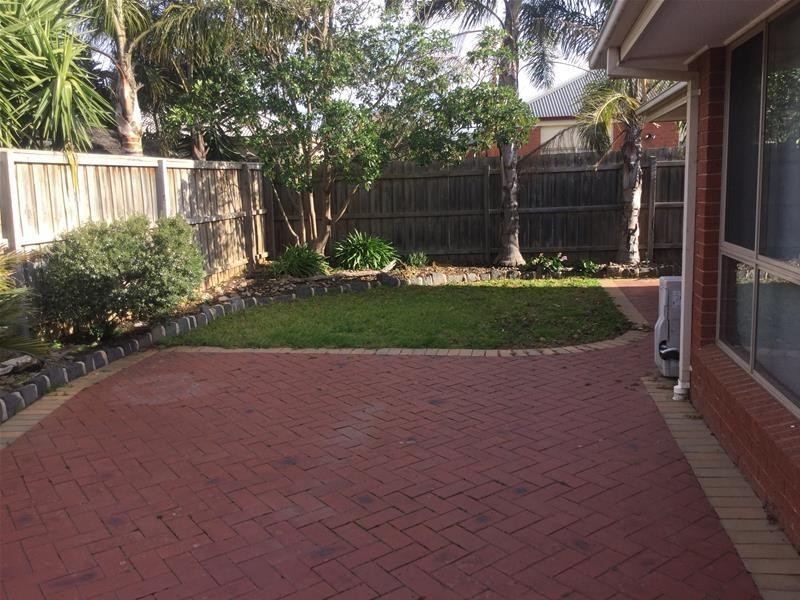 22 Cootamundra Court, Werribee VIC 3030