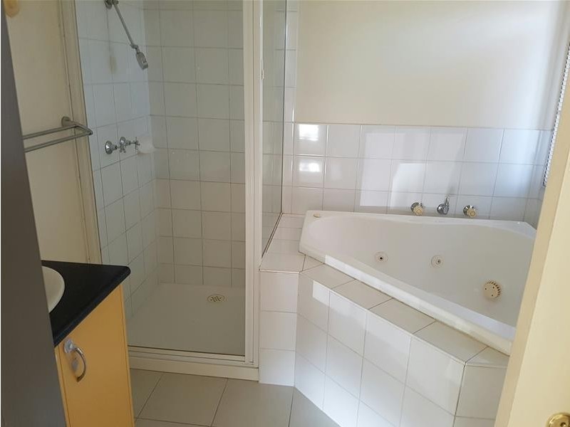 22 Cootamundra Court, Werribee VIC 3030