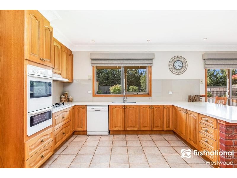8 Rudkin Court, Hoppers Crossing VIC 3029