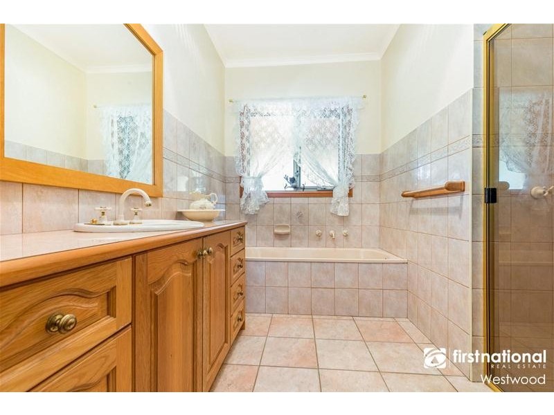 8 Rudkin Court, Hoppers Crossing VIC 3029