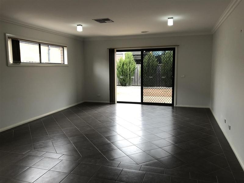 50 Crossway Avenue, Tarneit VIC 3029