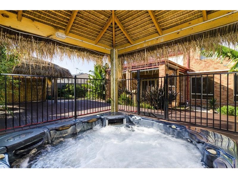 6 Dartmouth Court, Wyndham Vale VIC 3024