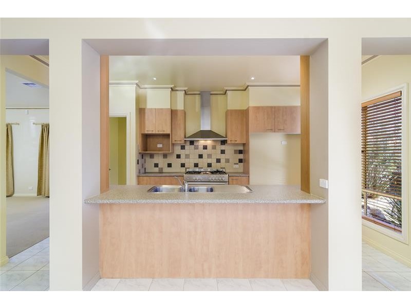 6 Dartmouth Court, Wyndham Vale VIC 3024