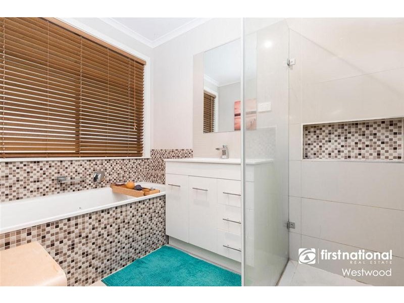 255 Greaves Street North, Werribee VIC 3030