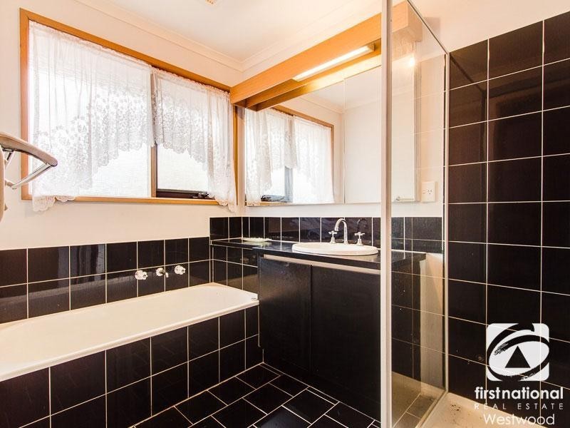 12 Majella Court, Hoppers Crossing VIC 3029