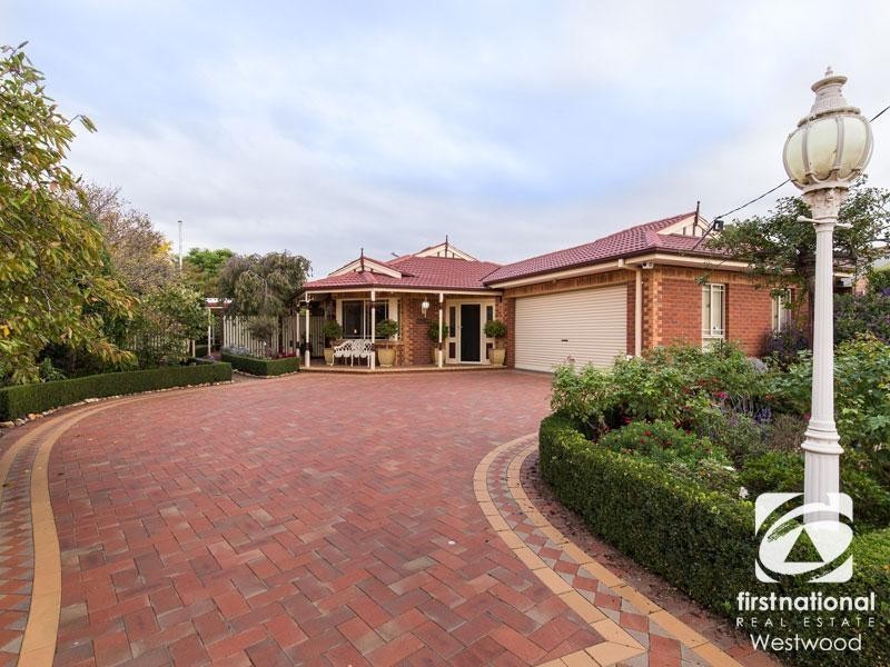 120 Wattle Avenue, Werribee VIC 3030