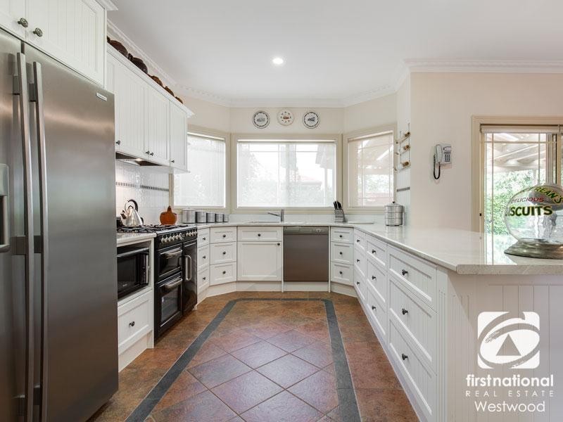 120 Wattle Avenue, Werribee VIC 3030