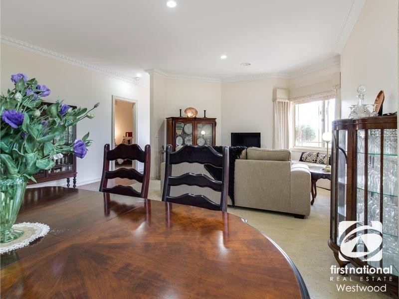 120 Wattle Avenue, Werribee VIC 3030