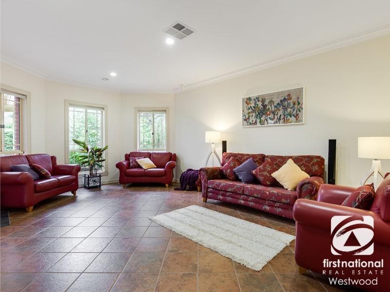 120 Wattle Avenue, Werribee VIC 3030