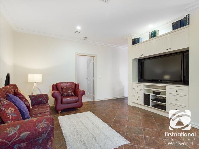 120 Wattle Avenue, Werribee VIC 3030