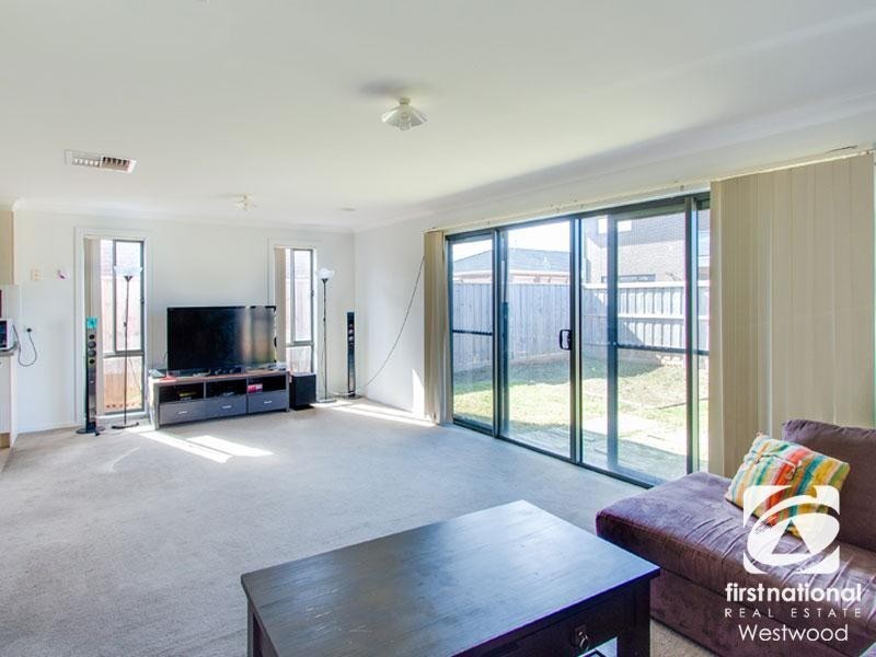 98 Hamish Drive, Tarneit VIC 3029