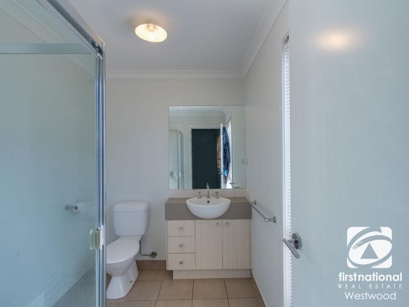 98 Hamish Drive, Tarneit VIC 3029