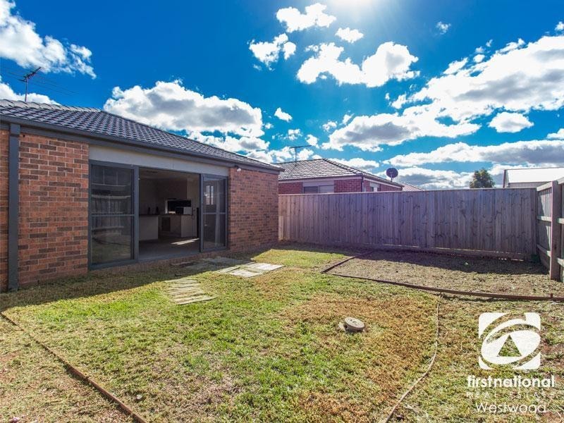 98 Hamish Drive, Tarneit VIC 3029