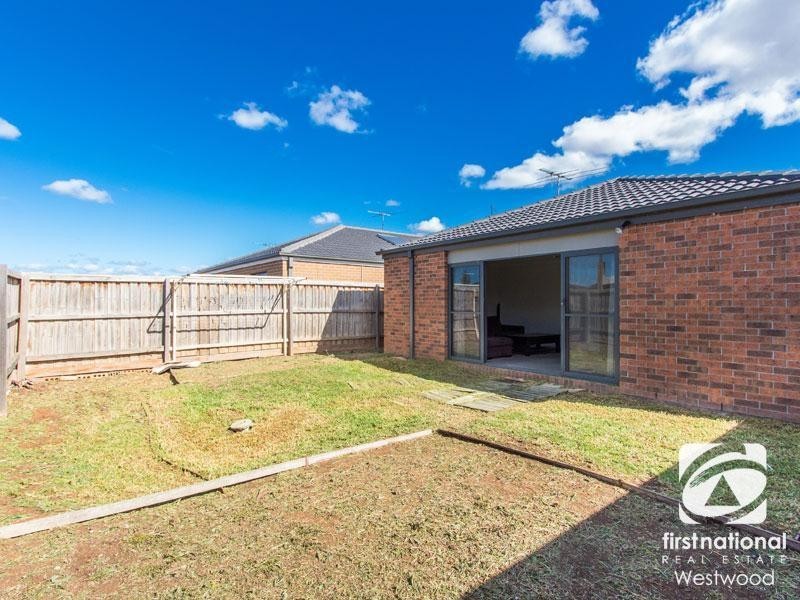 98 Hamish Drive, Tarneit VIC 3029