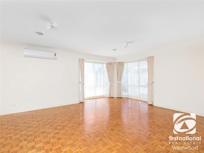 69 Oriole Drive, Werribee VIC 3030