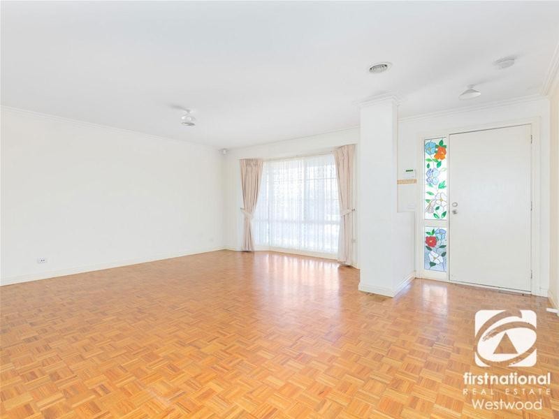 69 Oriole Drive, Werribee VIC 3030