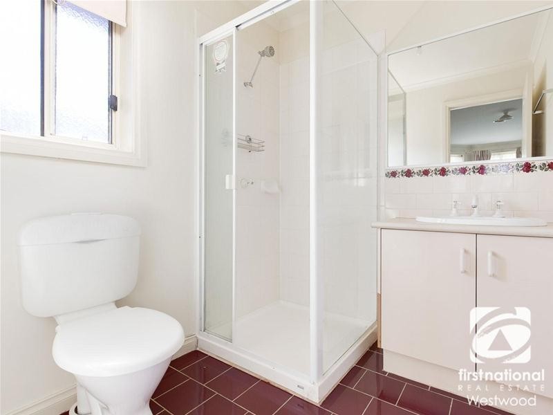 69 Oriole Drive, Werribee VIC 3030