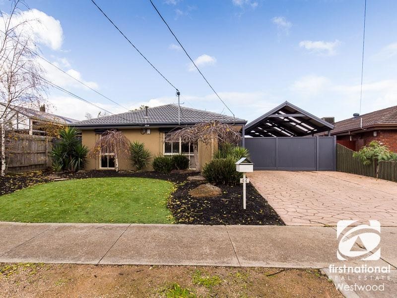 44 Iluka Drive, Werribee VIC 3030