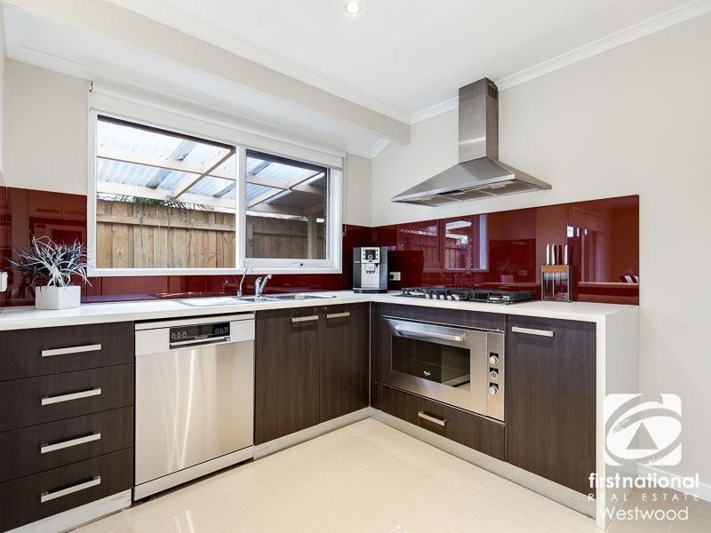 44 Iluka Drive, Werribee VIC 3030