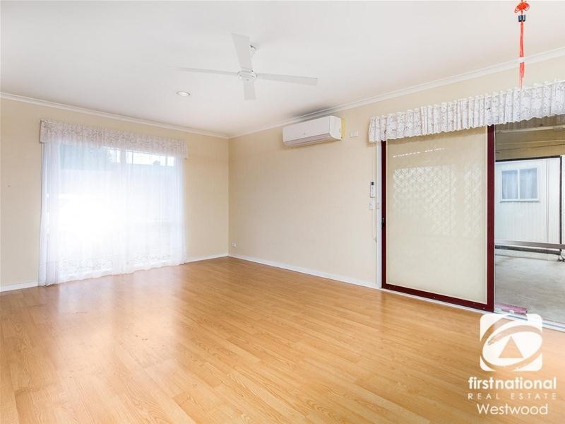 17 Bower Drive, Werribee VIC 3030