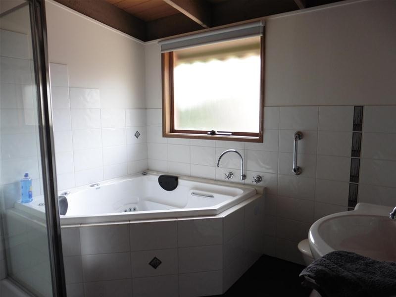 15 Gabrielle Close, Werribee VIC 3030