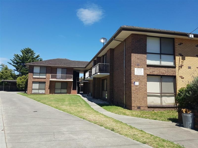 14/3-5 Robin Street, Altona VIC 3018