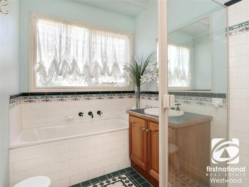 15 Fauna Court, Werribee VIC 3030