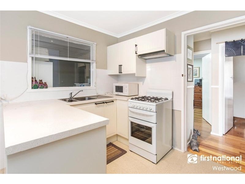 9 Elizabeth Avenue, Werribee VIC 3030