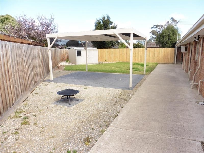 27 Windsor Avenue, Wyndham Vale VIC 3024