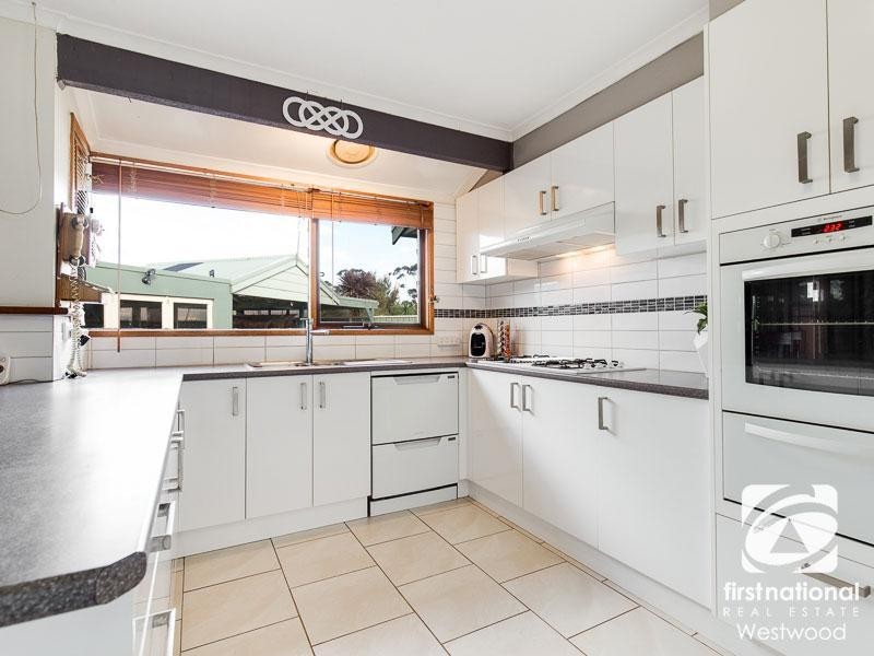 10 Tasman Place, Wyndham Vale VIC 3024