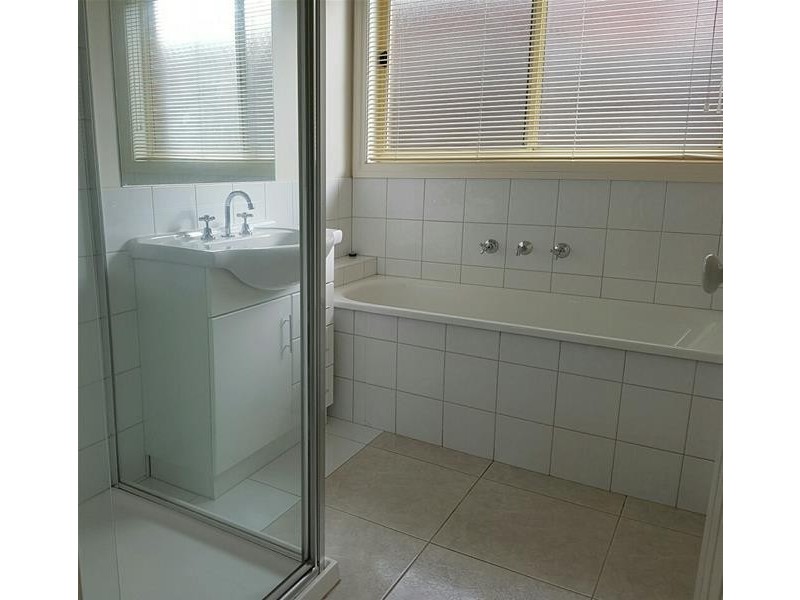 1A Swallow Street, Werribee VIC 3030