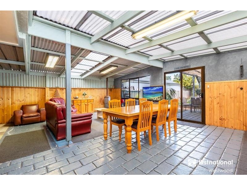 245 Greaves Street North, Werribee VIC 3030