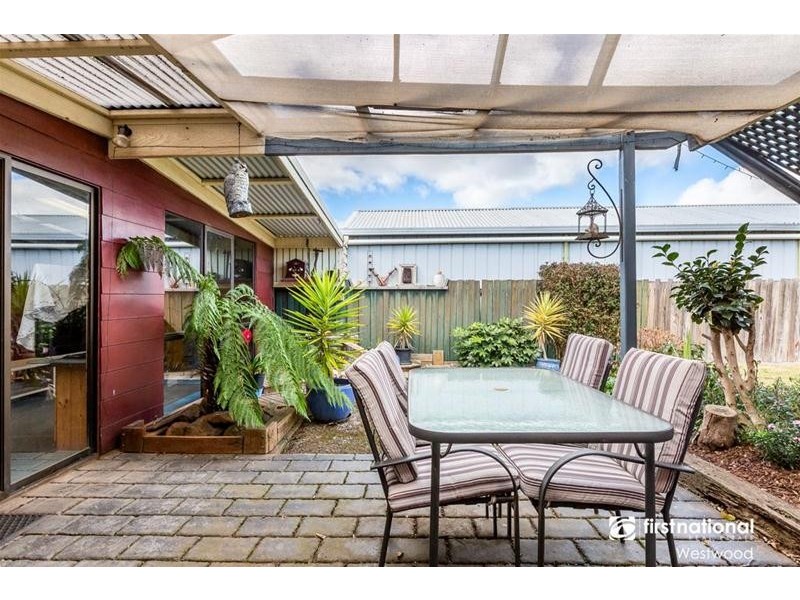 245 Greaves Street North, Werribee VIC 3030