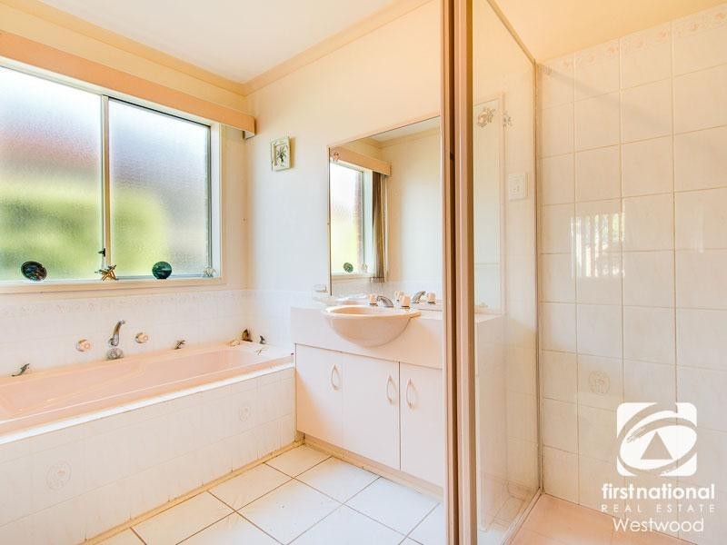 135 Walls Road, Werribee VIC 3030