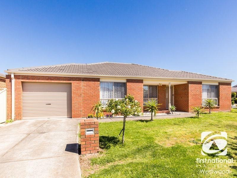 15 Lauderdale Drive, Tarneit VIC 3029