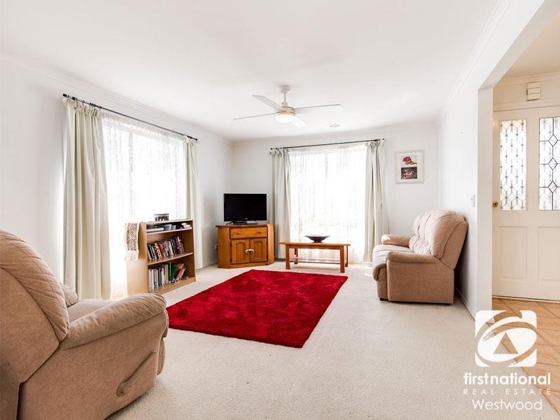 15 Lauderdale Drive, Tarneit VIC 3029