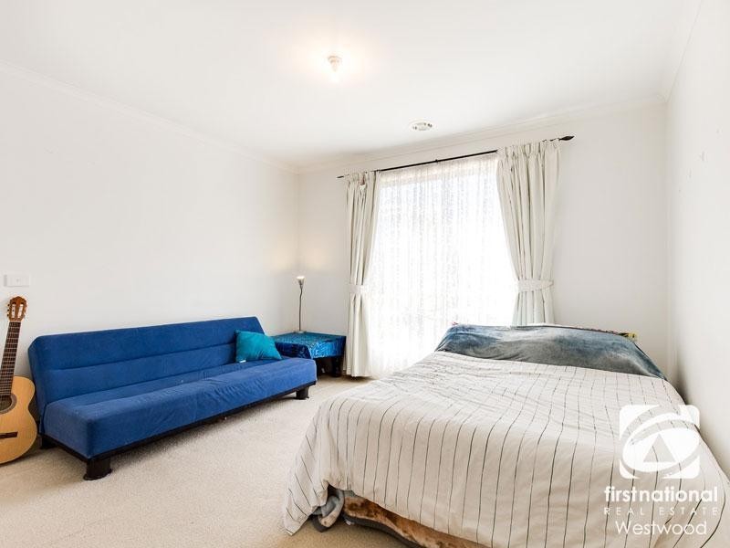 15 Lauderdale Drive, Tarneit VIC 3029