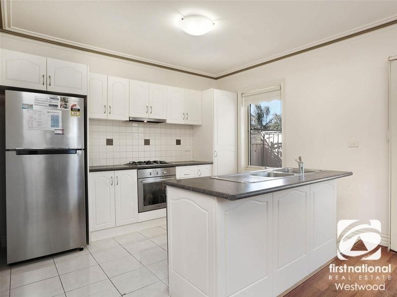 1/16 Parkside Walk, Hoppers Crossing VIC 3029