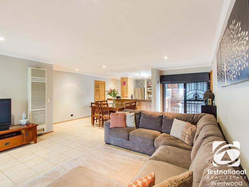 32 Banksia Crescent, Hoppers Crossing VIC 3029