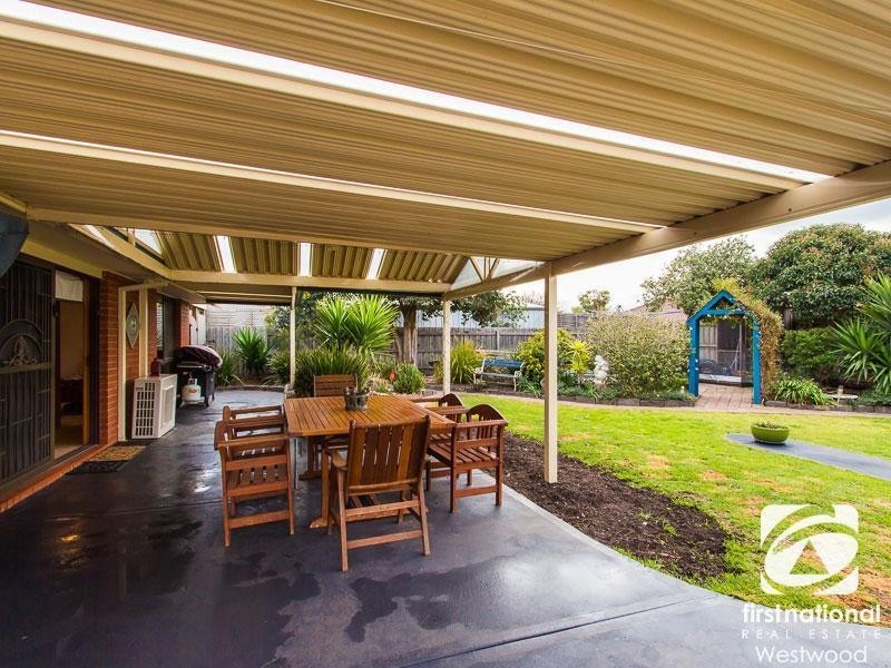 32 Banksia Crescent, Hoppers Crossing VIC 3029