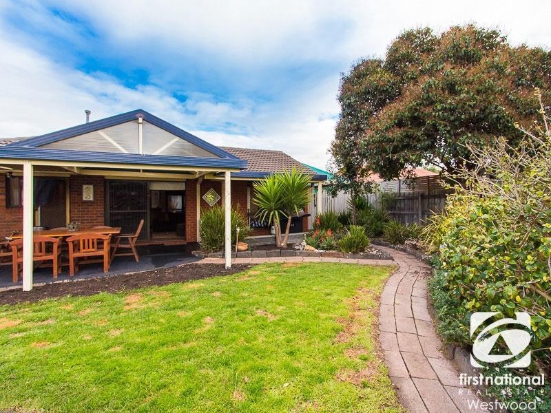 32 Banksia Crescent, Hoppers Crossing VIC 3029